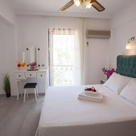 Papermoon & Kalkan