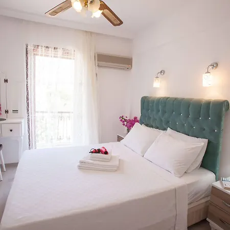 Papermoon & Apartmanhotel Kaş