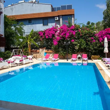 Papermoon & 公寓式酒店 4*