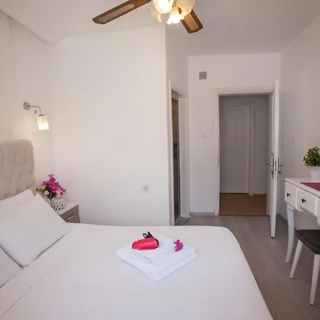 Papermoon & 4* Kalkan