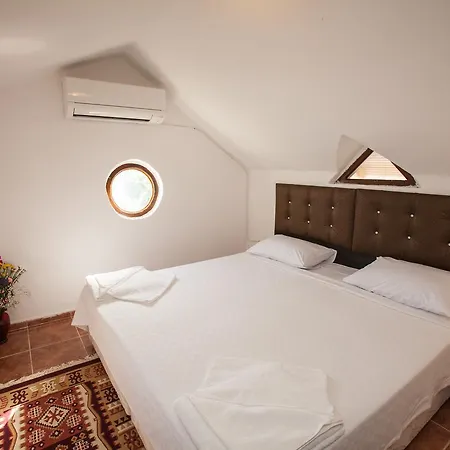 Aparthotel Papermoon & 3*
