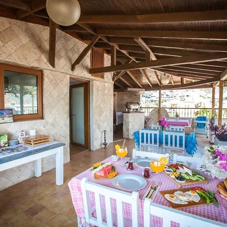 Papermoon & מלון דירות קס