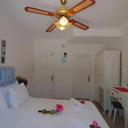 Aparthotel Papermoon & 3*