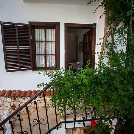 מלון דירות Papermoon & קס