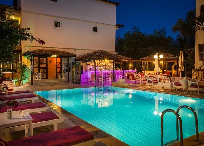 Papermoon & Aparthotel