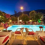 Aparthotel Papermoon &